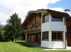 Chalet avec charme et vue à Crans-Montana，位于克莱恩 蒙塔纳的酒店