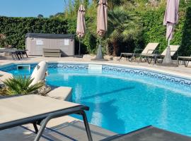 VILLA PLEIN SUD-Piscine-Spa-Climatisation-Parking privé-calme et détente