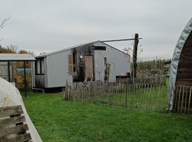 Tiny house less is more，位于Herk-de-Stad的小屋
