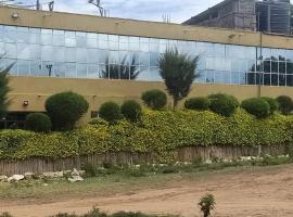 Cis Mara Acacia Motel，位于Narok的酒店