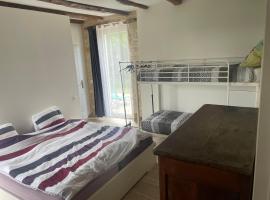 Charmante maison Salviac à 25minutes de Sarlat，位于Salviac的酒店