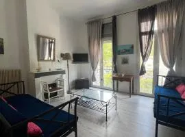 Appartement à 50m de la Plage A
