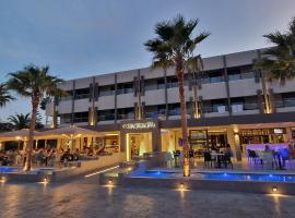 丽都酒店，位于科斯镇的酒店