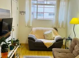 Apartamento ideal para casal acomoda ate 5 pessoas - Centro com Wifi
