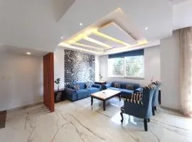 Coastal Living - 5BHK Rooftop Private Pool Villa, Baga, Goa