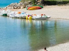 MOBIL HOME DANS CAMPING 3 etoiles GORGES DU VERDON CALME 4 PERS PLANCHA