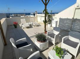 Terrazza Adriatica，位于滨海波利尼亚诺的酒店