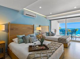 Gorgeous 1BR Condo with Pools & Sea Views，位于巴亚尔塔港的酒店