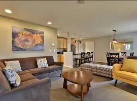 Spacious 2BR, 3BA Vermont Condo with EV Station, Ski Rental Deals & Summer Pool