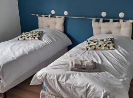la Maison d'à côté Chambre 3，位于Cuise-la-Motte的酒店