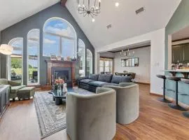 Golf-Side Luxe Escape Sleeps 13 Hot Tub & Theater