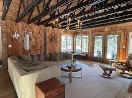 Downtime - Beautiful Mountainside Retreat off Stratton Mtn Rd