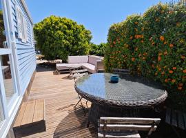 Casa Azul-Tiny house with fantastic view, big outdoor space and pool