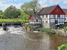 6 person holiday home on a holiday park in Sæby，位于赛比的酒店
