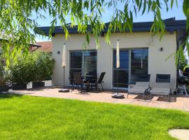 Garten-Apartment Wurzinger，位于Halbenrain的酒店