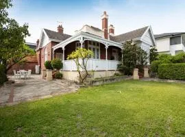 View House By Swan Bnb Management