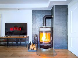 Stilvolle Apartments mit Kamin - Schlossblick und großer Terrasse 2-4 Zimmer 50-140qm - nahe A1 und Schloss Burg - Köln，位于索林根的酒店