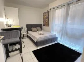 Small studio just few steps to Monaco