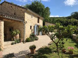 au milieu des bois，位于Saint-Pons-la-Calm的酒店