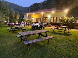 Ostello Su Mannau，位于弗卢米尼马焦雷的酒店