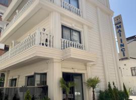 Ber Mai İnci Hotel Antalya，位于安塔利亚的带停车场的酒店
