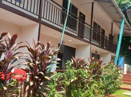 Helix Guest House，位于曼德姆的酒店