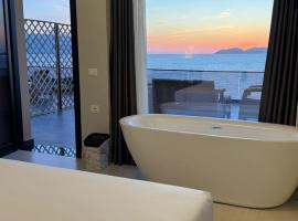 Aloha Villa and Suites，位于伏罗拉的酒店