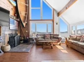 The Matterhorn House - Mountain Chalet with Hot Tub, Views, Game Room - Ideal Spring to Fall
