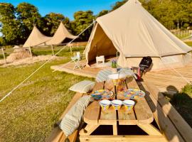 Quex Glamping，位于伯青顿的酒店