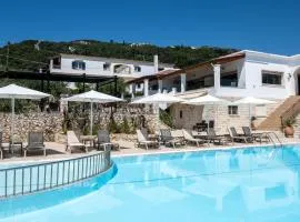 Crystal Blue Hotel, Barbati