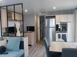 CAMPING Les EMBRUNS - 4 ETOILES