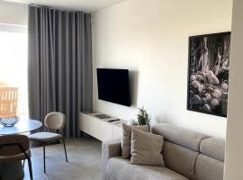 Luxury Apartment Valley Views B12，位于沙拉的酒店