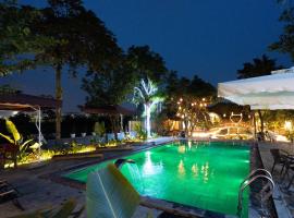 Tamcoc Moon An Bungalow & Restaurant，位于宁平的酒店