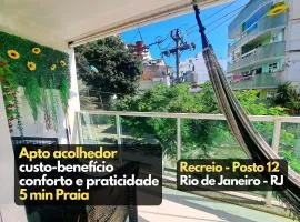 Apto confortável a 3 min Praia Recreio Posto 12