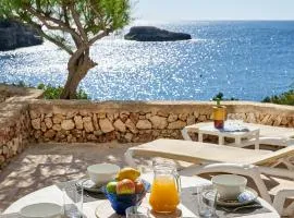 Sea frontline Apartment 'Faraona'. Pool. WIFI