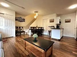 Banff Boundary Lodge Mountain View 2Brms 3xAC Townhouse