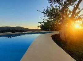 Kalliberry Cycladic Stone House Elissavet with private pool, nice view and fantastic sunsets