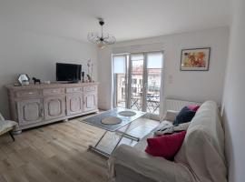 Appartement doux et lumineux，位于Adelange的酒店