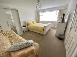 Raj Rentals Ensuite House Share