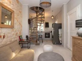 ZANTE STARLET - Chic Hideaway with Pool & Comfort