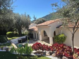 Colocation de Vacances，位于Saint-Martin-du-Var的酒店