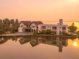 The Lake Manor
