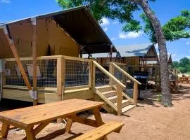 Cozy Safari Tent with Barbecue in Staples, Texas