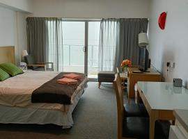 Mantra Pandanas Apartment- King Bed & Kitchen，位于达尔文的酒店