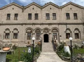 Karballa Hotel
