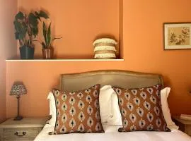 NEW Victorian Residence - sleeps 12