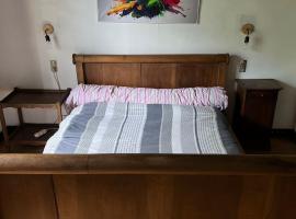 La chambre en bois de chez Antoine，位于蒙彼利埃的酒店