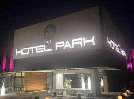 Hotel Park，位于Opoczno的酒店