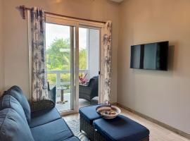 Quiet Condo-Half Moon Bay Beach，位于西区的分契式公寓