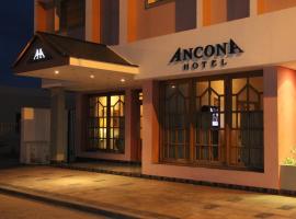 HOTEL ANCONA Rio Colorado RN，位于Río Colorado的酒店